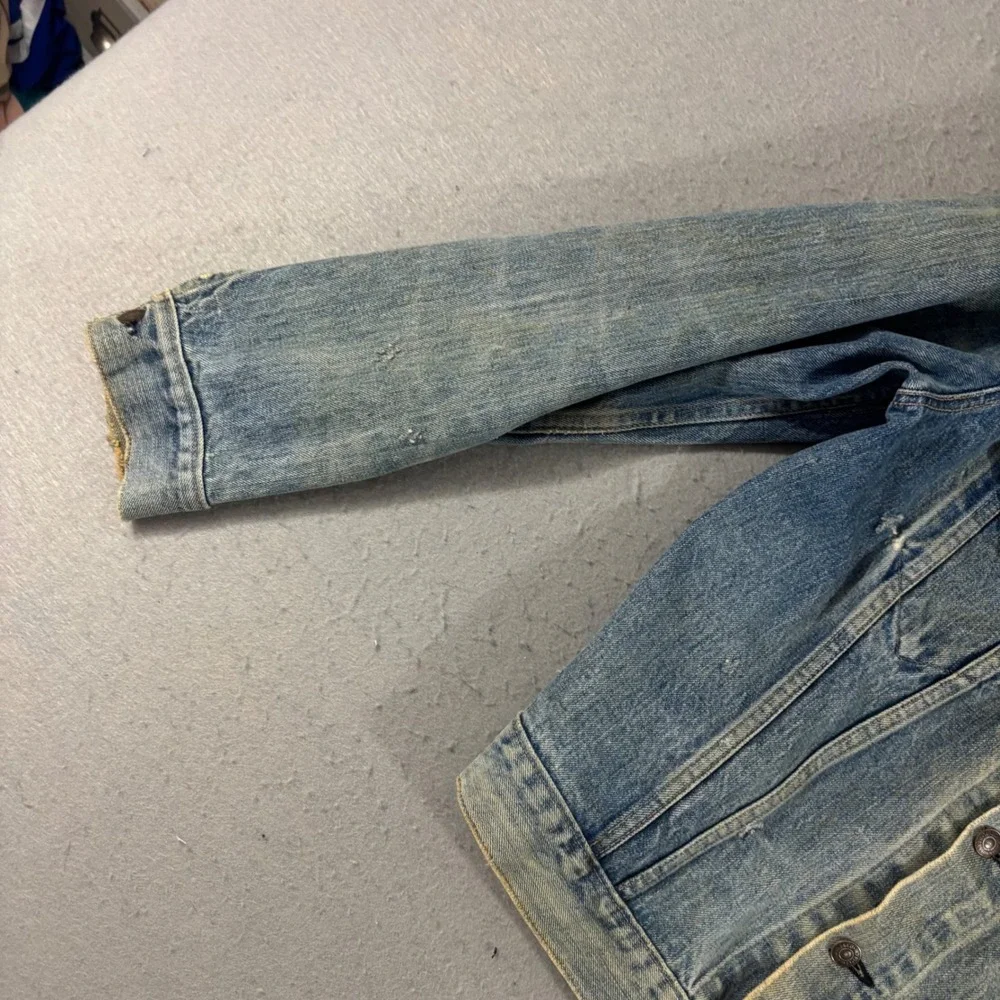 Vintage Levis 70505 0217 Denim Trucker Jacket Medium Wash Distressed 1970s 1980s - Picture 10 of 16